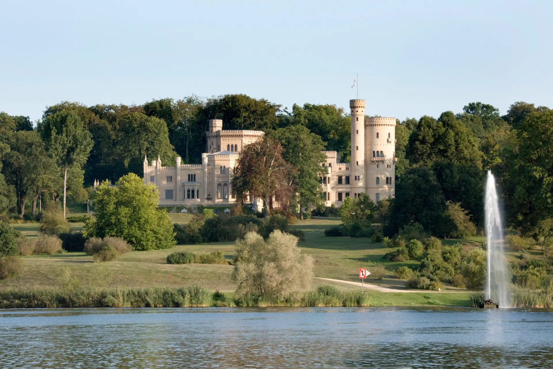 copyright Wolfgang Pfauder